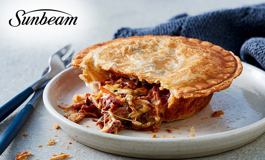 Pulled Pork Pies with Sunbeam’s Pie Magic Traditional 4 Up National