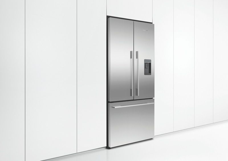 Fisher & Paykel 569L French Door Fridge with Ice & Water RF610ADUX5 (NZ)