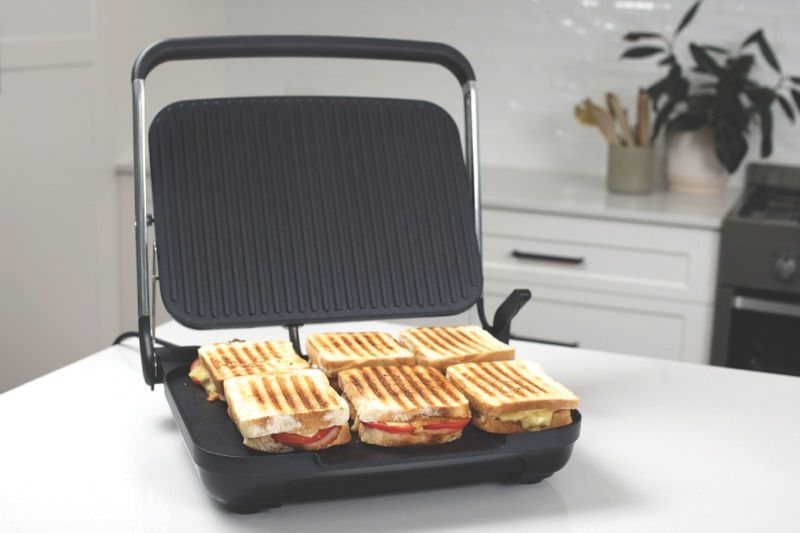 Sunbeam - Cafe Style 6-Slice Sandwich Press - GRM7000SS