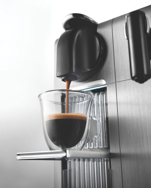 DeLonghi - Nespresso Lattissima Pro Pod Coffee Machine - EN750MB