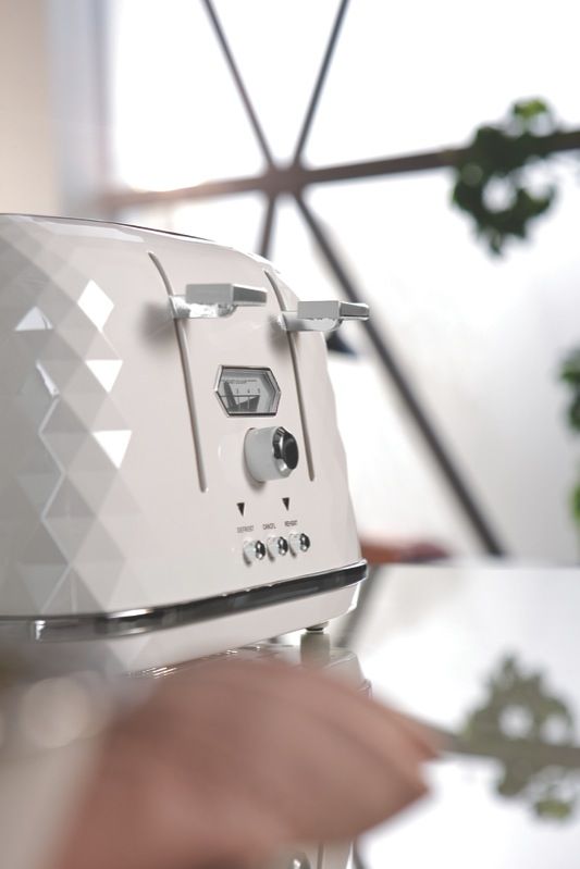 Brillante 4 Slice Toaster – White – National Product Review