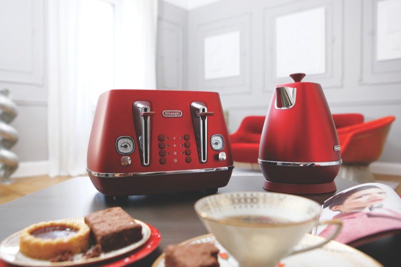  - Distinta Flair 4 Slice Toaster - Red - CTI4003R