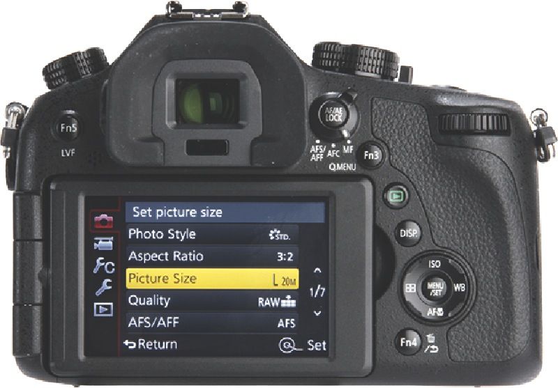  - FZ1000 Digital Compact Camera - DMCFZ1000GN