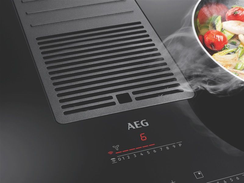 AEG - 83cm Induction Cooktop with Integrated Ventilation - IDK84454IB