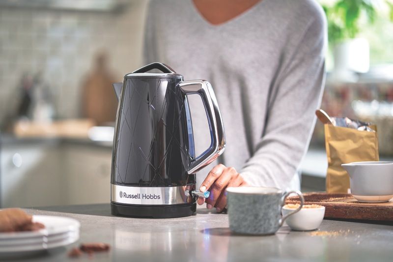 Russell Hobbs Structure Kettle Review: Never boil more water than