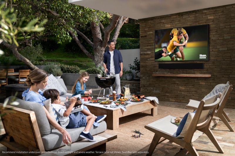 Samsung - 55" The Terrace Outdoor QLED 4K Smart TV - QA55LST7TAWXXY