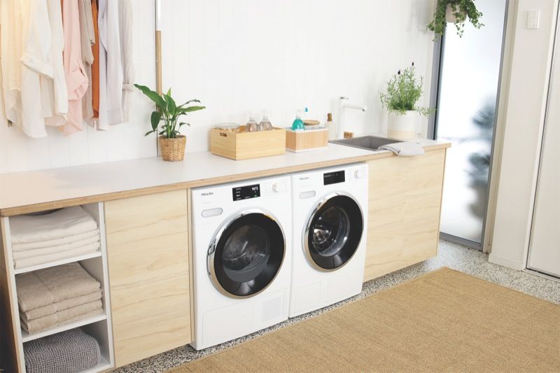 Miele - 8kg Front Load Washing Machine - WWH 860
