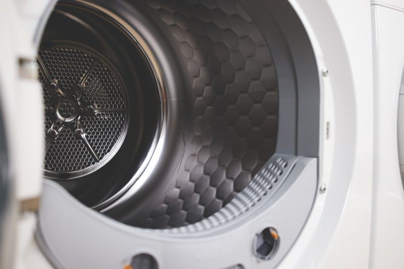 Miele - 9kg Heat Pump Dryer - TWH 780 WP